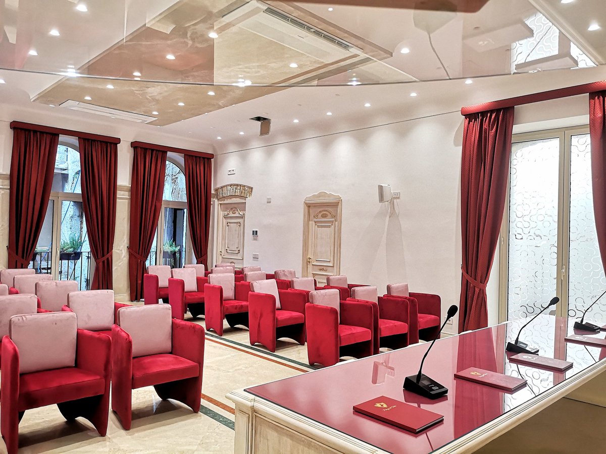del_teatro's tweet photo. Uno spazio multifunzionale che offre comfort e praticità, prenota con noi https://t.co/OhefQIFVW2 

#boutiquehotel #eventi  #vacanzeinitalia #spettacoli #musica #viaggiainsicilia #formazione #italy #viaggiare #vacanze #congressi #Sicily #viaggio #italia #Sicilia #interiordesign https://t.co/YIrLMpYgNI