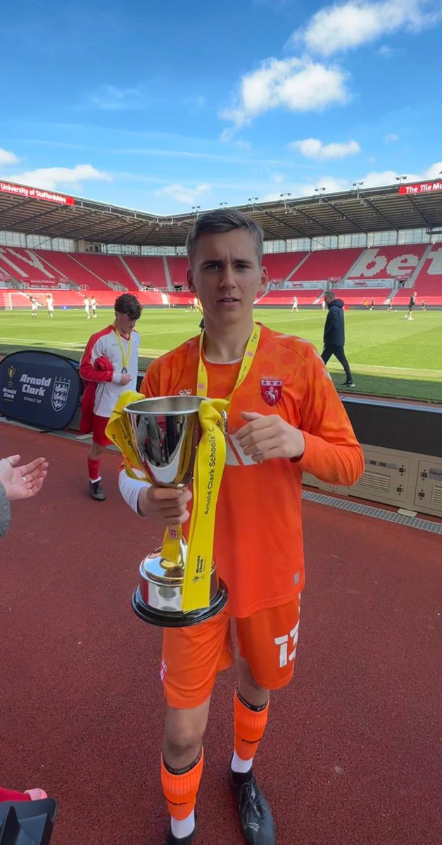 Loafysweeze's tweet photo. Winner winner chicken dinner!!! CHAMPIONS!!! GOOOOOOO OSSIE JOHNSON @HurstmerePE @HurstmereSchool @SchoolsFootball. Thanks for having us @stokecity https://t.co/RxjnOz55gM