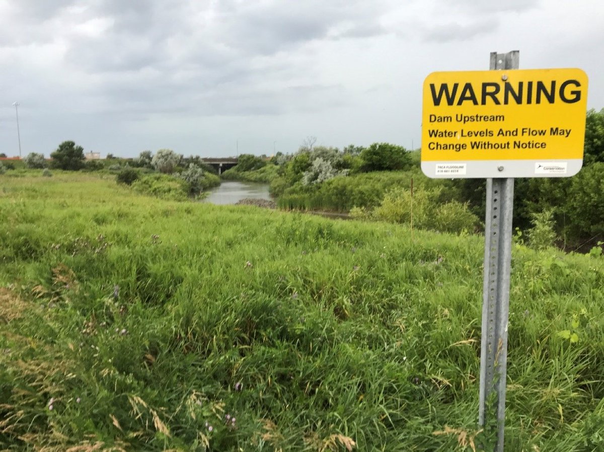 #Dams can be dangerous, know the risks! Water levels can rise and change quickly near dams, always be alert. 
 
If there’s an emergency, call 911 immediately. 📞

To stay safe near TRCA’s flood control infrastructure: 
💧Obey all warning signs and barriers 
💧Keep children and