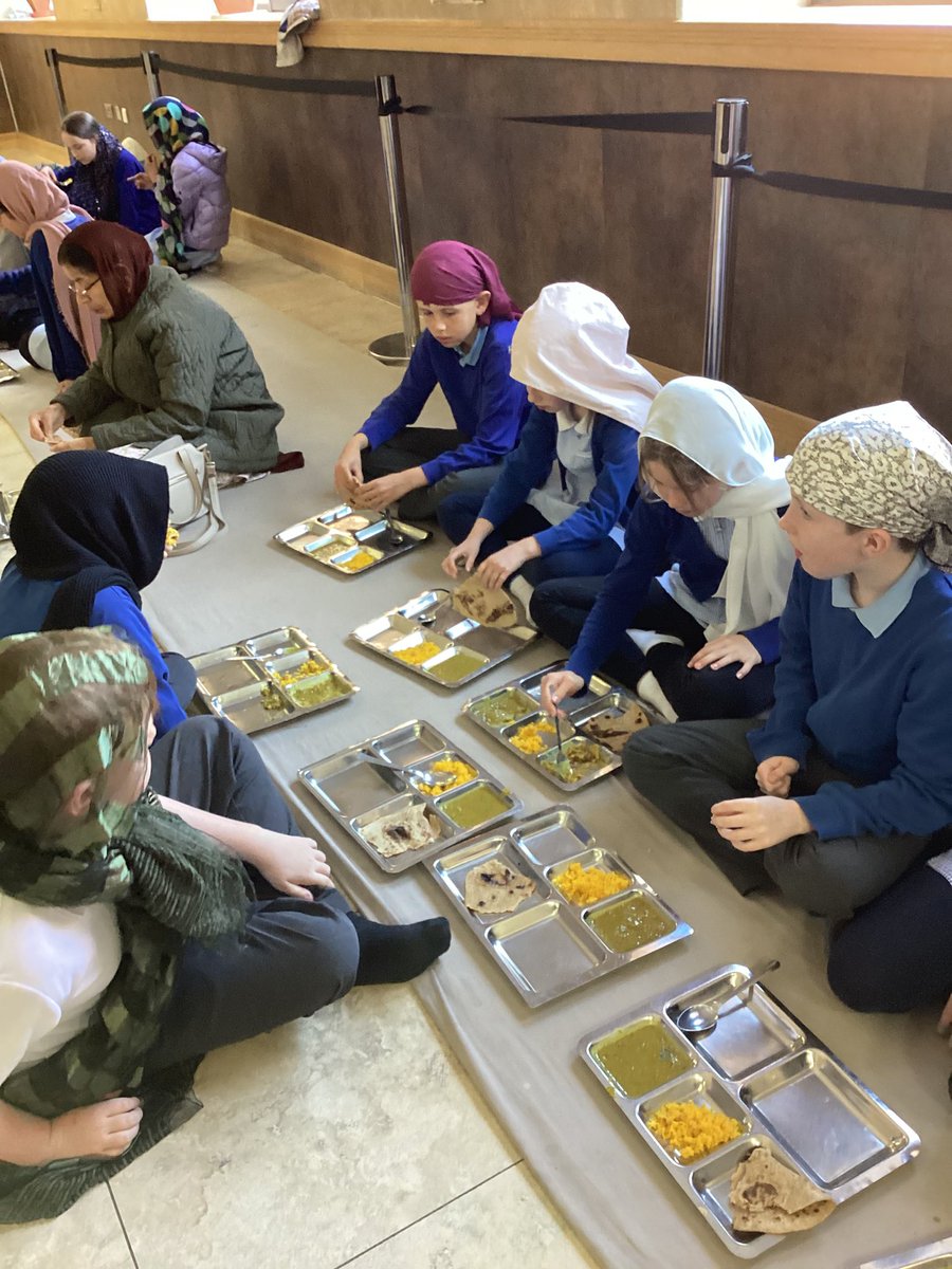 stgandtschool's tweet image. Year 5 are having a fascinating tour of #gurunanakgurdwarasmethwick and learning a great deal about Sikhism for #multiculturalweek We all also sampling traditional food in the Langar. Thank you to everyone at the Gurdwara for your kindness and hospitality.
