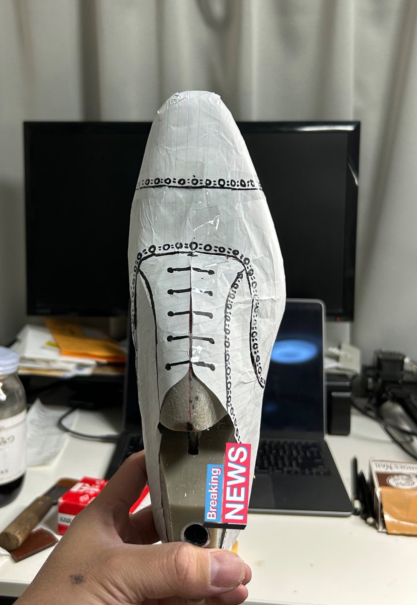 仮仮靴のフィッティング確認！

木型を削り直してアップデート

明日以降また仮靴作成開始