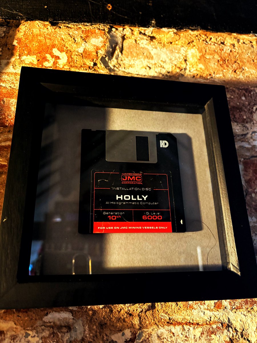 New studio eye candy from LostDiskArchive. 
#reddwarf #lostdiskarchive