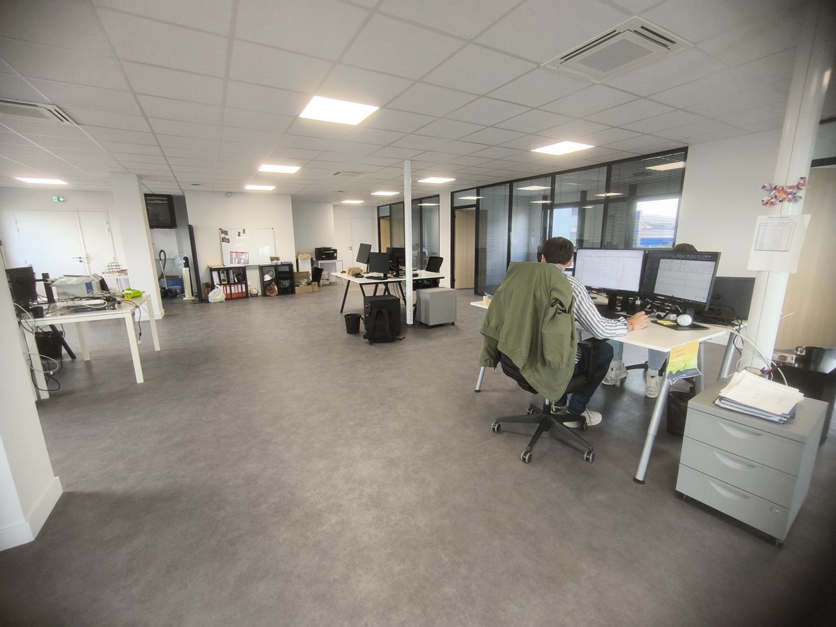 CEBATEC_BIM's tweet image. 😎 Nouveaux bureaux, nouvelle étape 😎

Nous sommes ravis de vous annoncer que notre équipe clermontoise a emménagé dans ses nouveaux locaux situés à Clermont-Ferrand !

#cebatec #cebateam #ingenierie #bim #fluides #batiment #construction #equipe #NouveauxBureaux #ClermontFerrand