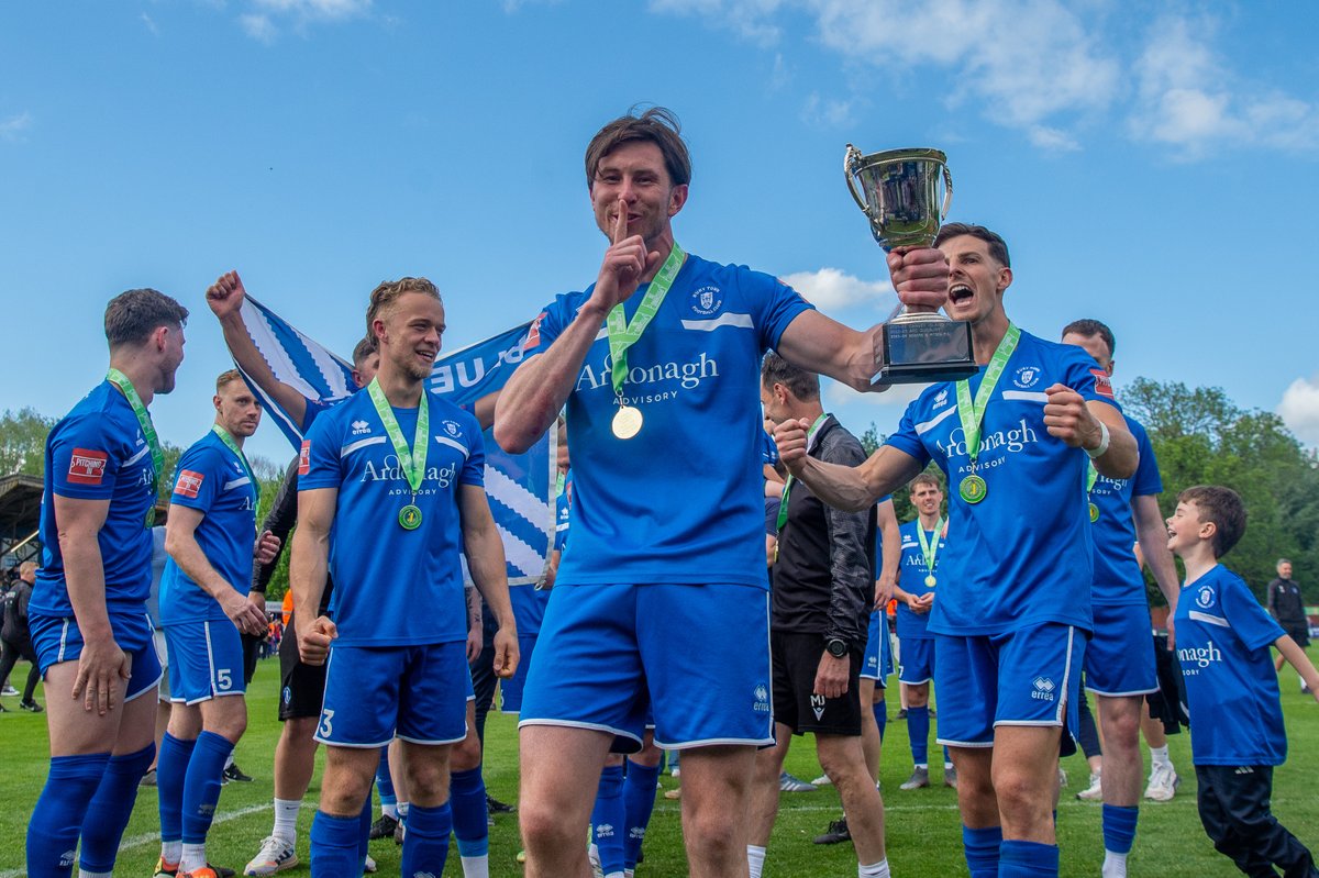 🏆A full gallery of Saturday's post match celebration photo's by <a href="/NDsport79/">ND-Sport</a> can be found here: 

burytownfc.co.uk/viewalbum/1003…

#burytownfc