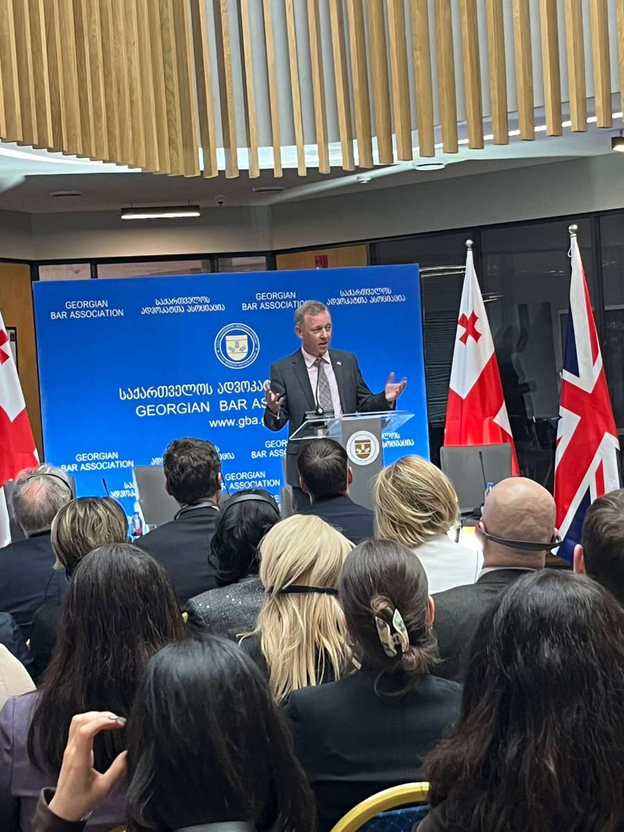 Pleased to welcome British 🇬🇧 lawyers and judges to Tbilisi for the second English Law Forum with the Georgian Bar Association.  London is the global hub for litigation and arbitration to resolve complex disputes.