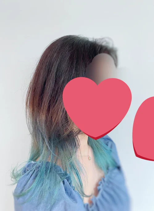 せっかくなので過去のを…なぜか髪質的に赤色素がほぼないせいで寒色しか入らないので、青系ばっかり…その後色落ちして金髪になります 