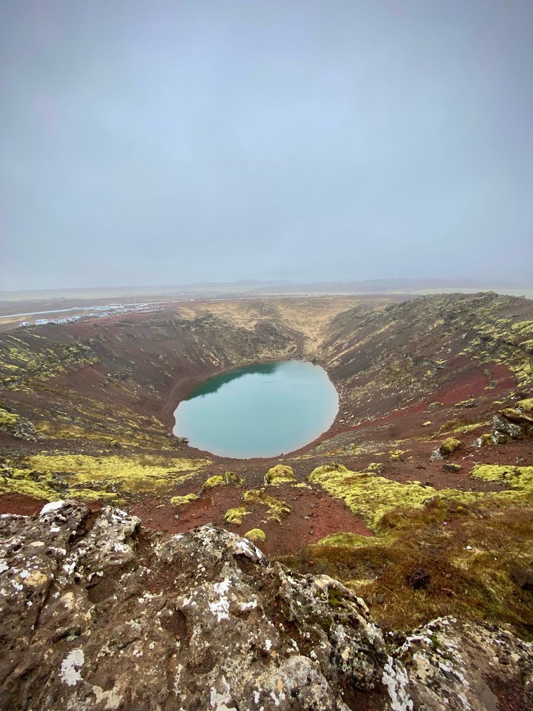 The most touted tour in all Iceland is the ‘golden circle’, a well-trodden path from Reykjavík to the highlights of south Iceland, namely Thingvellir, the waterfall at Gullfoss, and the geysers of Geysir. 

Get our Iceland guide here ⬇️

bradtguides.com/product/icelan…