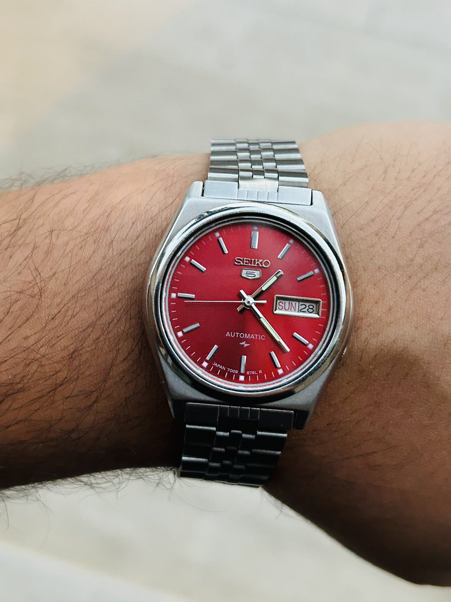 rroseselavy11's tweet image. Benden bir kendine özel saat yapma rehberi istemiştiniz… İlk seviye, ilk kez yapacak olan dostlarımız için ufak bir rehber hazırladım;

Öncelikle montaj yapabilmemiz için birkaç alet satın almamız gerekiyor, bunlardan büyük çoğunuluğu içeren ve 850₺ civarı olan setin bağlantı…