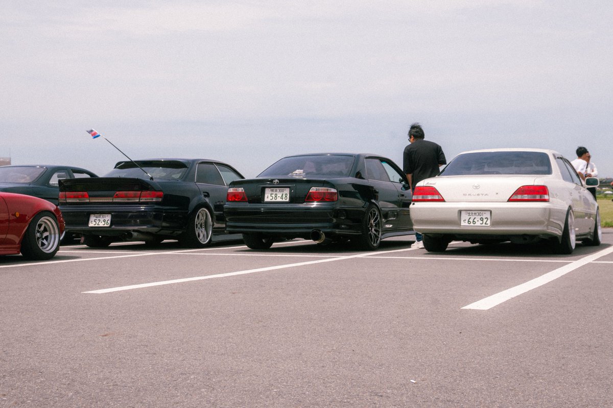 fjkwyt's tweet photo. 久しぶりに見れた三兄弟並び🚗 https://t.co/FTJDfJ9MZQ
