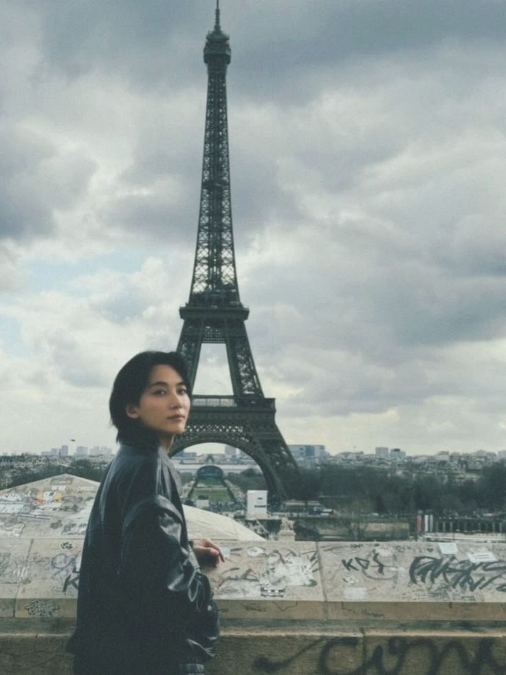 caratstalk's tweet photo. [17s]  edisi kangen jeonghan
drop macam macam jeonghan guys

- jeonghan cakep bgt https://t.co/Uyc3tdf4WT