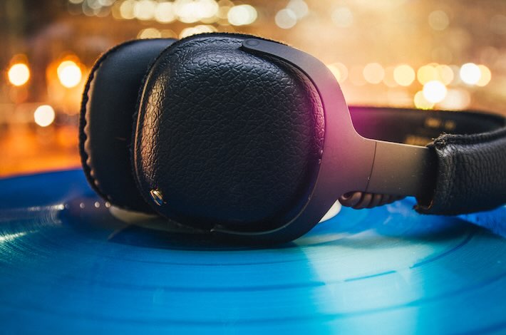 GereonKruse's tweet image. Offensichtlich haben einige Investoren den Dividendenabschlag zum Anlass genommen, um sich aus der #Edel-Aktie zu verabschieden. Womöglich ein Fehler: Auf einem Round Table zeigt CEO Jonas Haentjes nämlich, wie gut die Medienfirma aufgestellt ist. #BGFL publisher.boersengefluester.de/de/edel-operat…