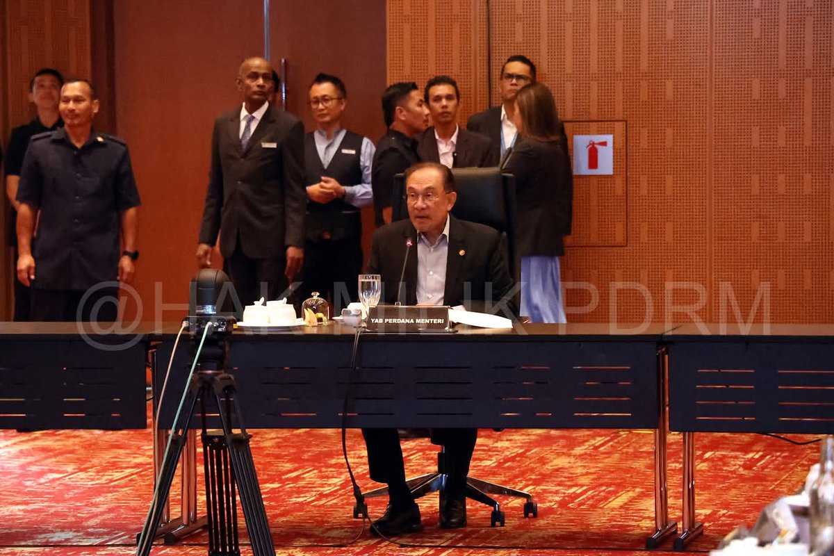 KPN HADIR MESYUARAT KHAS KEPENGERUSIAN ASEAN-MALAYSIA

Bacaan lanjut menerusi pautan berikut, 
facebook.com/share/18YnUNLt…