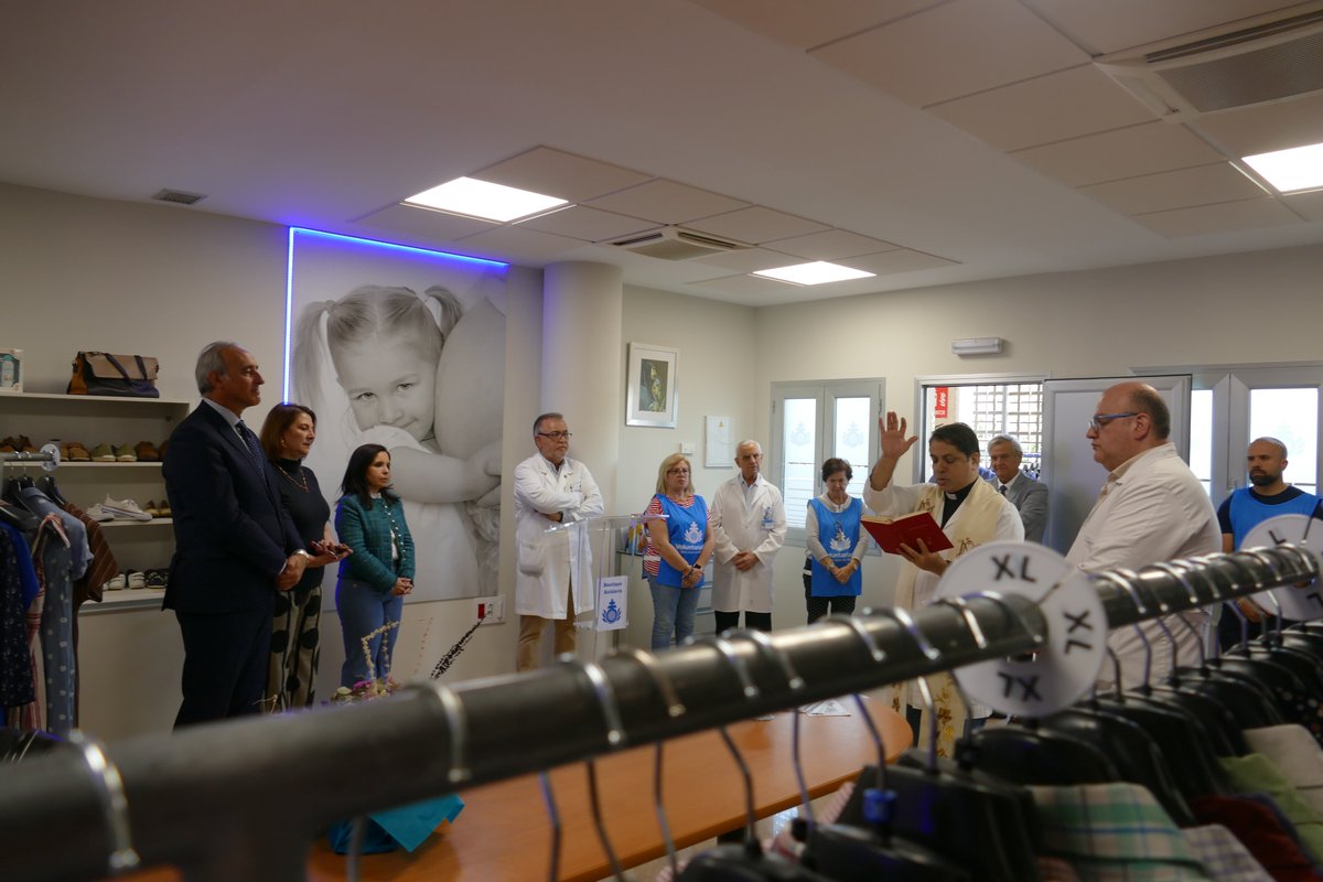 Hospital San Juan de Dios Córdoba (@hsjdcordoba) on Twitter photo ¡Estrenamos #BoutiqueSolidaria en el Hospital San Juan de Dios de Córdoba! Más dignidad, más sostenibilidad y más apoyo a quienes lo necesitan.
Gracias a <a href="/ayuncordoba/">Tweet Tweet</a> y <a href="/dipucordoba/">Diputación de Córdoba</a> por acompañarnos
hsjdcordoba.es/el-hospital-sa…
#Solidaridad #EconomíaCircular #Córdoba ¡Estrenamos #BoutiqueSolidaria en el Hospital San Juan de Dios de Córdoba! Más dignidad, más sostenibilidad y más apoyo a quienes lo necesitan.
Gracias a <a href="/ayuncordoba/">Tweet Tweet</a> y <a href="/dipucordoba/">Diputación de Córdoba</a> por acompañarnos
hsjdcordoba.es/el-hospital-sa…
#Solidaridad #EconomíaCircular #Córdoba
