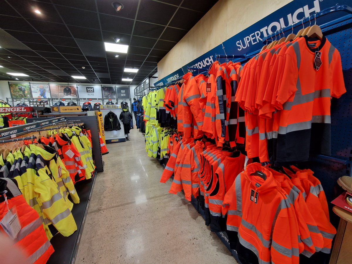 KustomWorkwear's tweet image. Ready for the week ahead? Make sure your workwear is on point! Visit our store or order online.
🛒 Browse the full range 👉  kustomworkwear.ie/collections
📍 Unit 615, Northern Extension Waterford Industrial Estate
📞051 358 700 Ext 2.
📧 info@kustomworkwear.ie