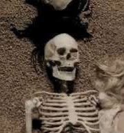 quem diria que 4 dias no rio me alimentando e dormindo mal me deixaria sem imunidade e com gripe acho que peguei a disease