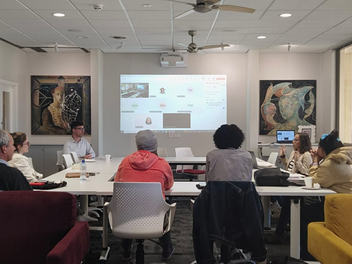 Yesterday, Salona Lutchman (<a href="/UctLaw/">UCT Law School</a>) delivered a stimulating seminar on defensive medicine and the best interests of the child, with <a href="/NoamPeleg/">Noam Peleg</a> as discussant. Thankful to participants for an engaging discussion.