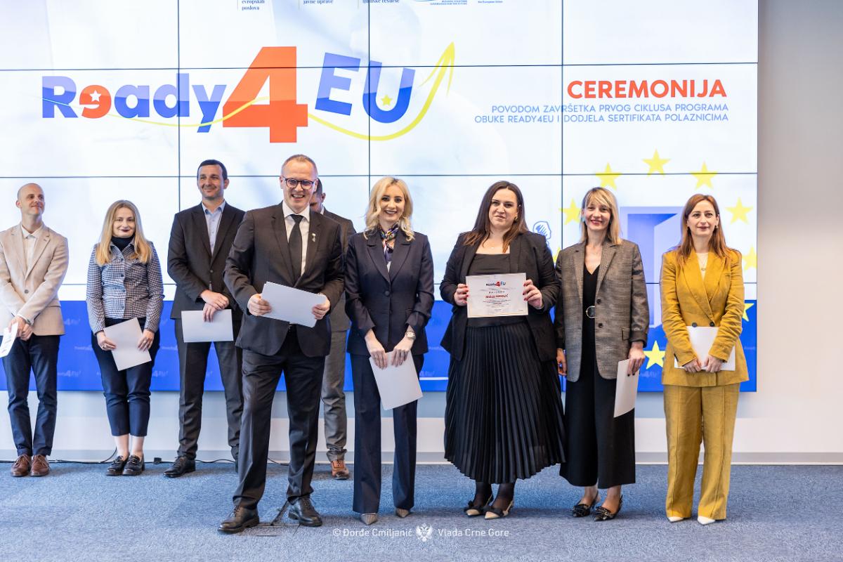 Montenegro's Civil Servants Ready for the EU Stage - Conclusion of the first cycle of the Ready4EU Programme, implemented by the HRMA with the support of the <a href="/me4eu/">ME4EU</a>, <a href="/javnaupravamne/">Ministarstvo javne uprave</a> and <a href="/ReSPA_EU/">ReSPA</a>.
👉respaweb.eu/0/news/774