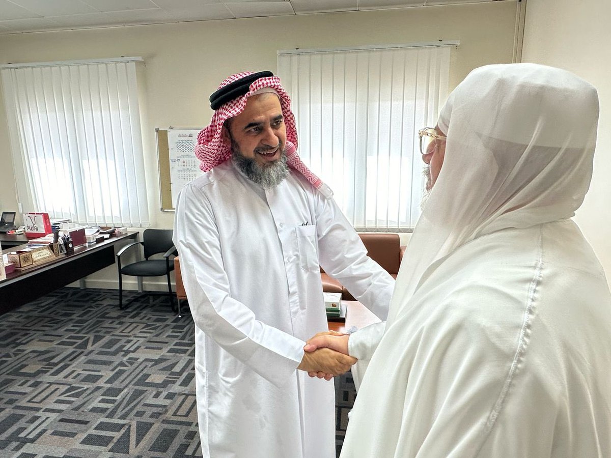 كلية الشريعة/ جامعة قطر (@qucsis) on Twitter photo استقبل عميد الكلية بمكتبه اليوم سعادة وزير الدولة عميد جامع الجزائر الشيخ د.محمد المأمون القاسمي الحسني بحضور السفير الجزائري وأ.د ياسين بن عبيد مدير المركز الثقافي لجامع الجزائر وعدد من هيئة الكلية
بحث الطرفان سبل التعاون بينهما ثم أهدى العميد  موسوعة الاستغراب للضيف الكريم استقبل عميد الكلية بمكتبه اليوم سعادة وزير الدولة عميد جامع الجزائر الشيخ د.محمد المأمون القاسمي الحسني بحضور السفير الجزائري وأ.د ياسين بن عبيد مدير المركز الثقافي لجامع الجزائر وعدد من هيئة الكلية
بحث الطرفان سبل التعاون بينهما ثم أهدى العميد  موسوعة الاستغراب للضيف الكريم