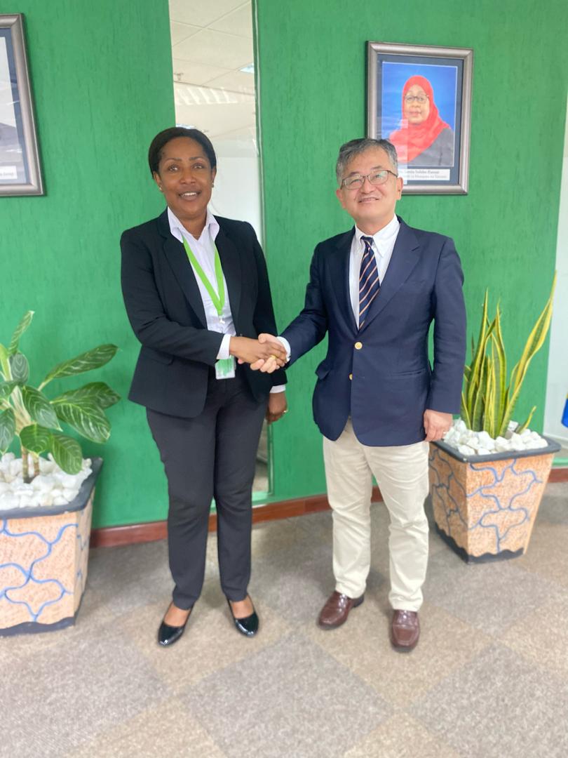 Patricia Laverley (@patlaverley) on Twitter photo Earlier this year, it was a pleasure to host <a href="/JapanAmb_TZ/">Yoichi Mikami</a>, the Ambassador of Japan to Tanzania, at the <a href="/AfDB_Group/">African Development Bank Group</a> Tanzania office. Our discussions centred on deepening dialogue and fostering mutual collaboration in support of Tanzania’s development agenda, with a focus on Earlier this year, it was a pleasure to host <a href="/JapanAmb_TZ/">Yoichi Mikami</a>, the Ambassador of Japan to Tanzania, at the <a href="/AfDB_Group/">African Development Bank Group</a> Tanzania office. Our discussions centred on deepening dialogue and fostering mutual collaboration in support of Tanzania’s development agenda, with a focus on