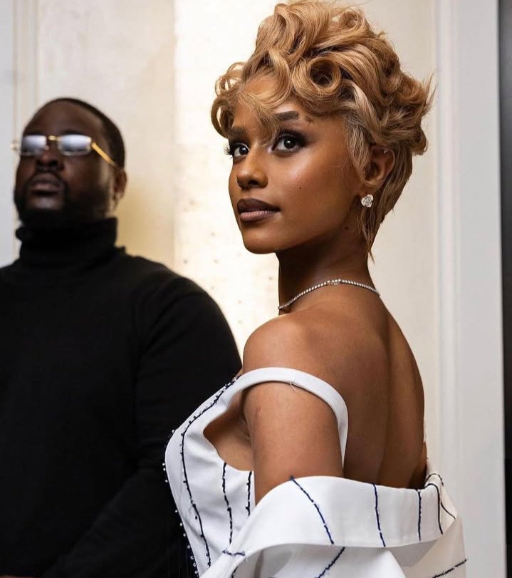 937RhythmFm's tweet photo. Tems, Burna Boy, Tyla, Ayra Starr at the MetGala 2025
#celebrityblogger #hiphop #hollywood #fashion #explorepage #trending #music #celeb #naijacelebrity #explore #actress #celebrityfashion #media #love #actor #tmz #bollywood #blogger #gossip #bbnaija #famous #cardib https://t.co/3zR06WMkMN