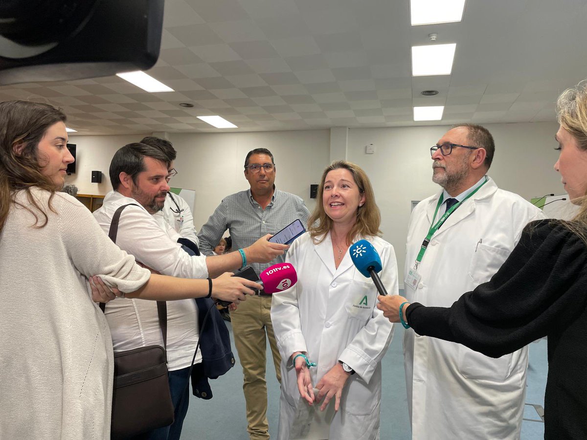 Neumologia H.U. Virgen de la Victoria (@neumologiahuvv) on Twitter photo Hoy hemos celebrado el Día Mundial del Asma 🫁. Compartiendo información sobre su manejo, consejos prácticos y técnicas para mejorar la calidad de vida. ¡Seguimos comprometidos con la salud respiratoria y el bienestar de nuestros pacientes! 💪👩⚕️👨⚕️<a href="/Jvelascogarrido/">Dr. Velasco Garrido</a> <a href="/HUVV_SAS/">Hospital Clínico Virgen de la Victoria</a> Hoy hemos celebrado el Día Mundial del Asma 🫁. Compartiendo información sobre su manejo, consejos prácticos y técnicas para mejorar la calidad de vida. ¡Seguimos comprometidos con la salud respiratoria y el bienestar de nuestros pacientes! 💪👩⚕️👨⚕️<a href="/Jvelascogarrido/">Dr. Velasco Garrido</a> <a href="/HUVV_SAS/">Hospital Clínico Virgen de la Victoria</a>