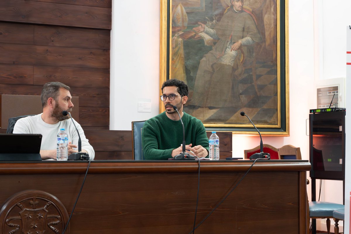 BISITE_USAL's tweet photo. @INCIBE @usal @nous_project @TheAirInstitute @DIGIS_3 🎓 Diálogo global en #CyberChainUSAL
Conectamos Salamanca con Catania, Monterrey y Teherán en una mesa con investigadores que construyen el futuro desde distintas partes del mundo.
📚
#CátedrasCiber #NextGenerationEU https://t.co/Ev7S7Sc3ua