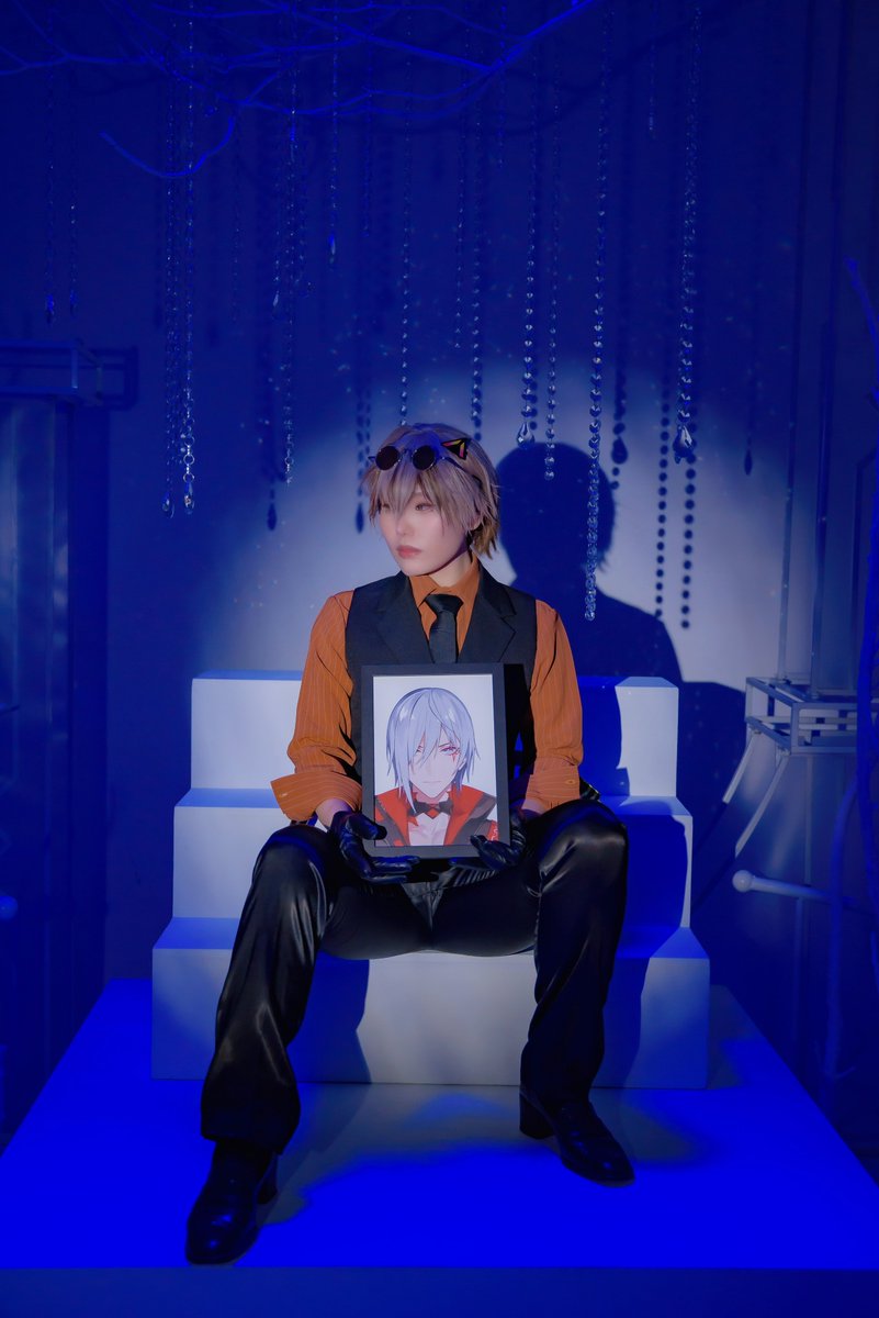 「We know you're about to embark on a new journey, and we’ll miss you dearly. Wishing you all the best.」

#FulgurCakedUp #CosFuulay #FulgurOvid #Artchivist #Legartus #UkiVioleta #ukiform #SonnyBrisko #Albanknox #Noctyx