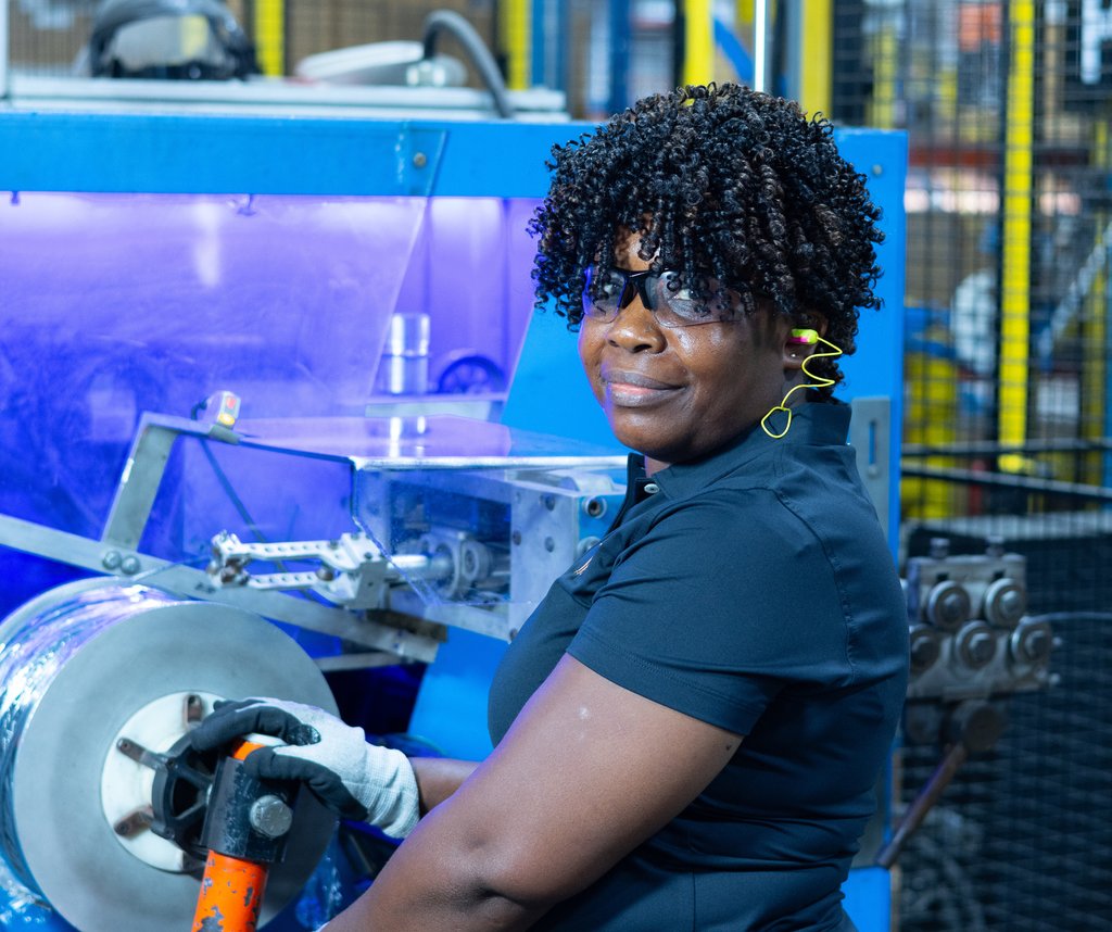 At Encore Wire, our strength lies in our people. We're proud of our team's dedication, expertise, and commitment to excellence. 

Meet some of the faces behind our success: encorewire.com/careers/our-cu…  

#encorewire #teamwork #americanmade #encorewiredifference #heartofencorewire
