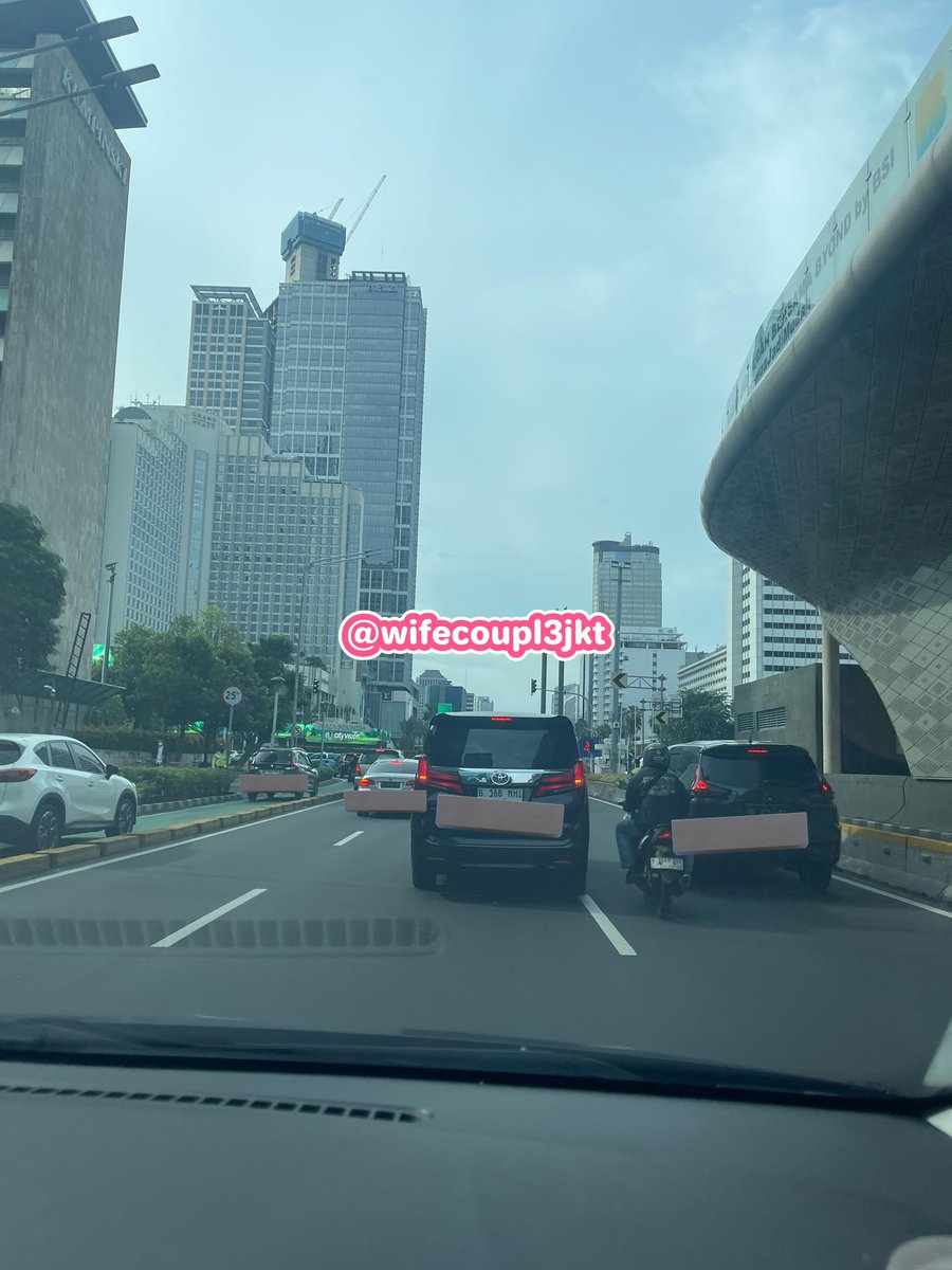 Lepas kandang? Atau keluar kandang? 🫣🫣