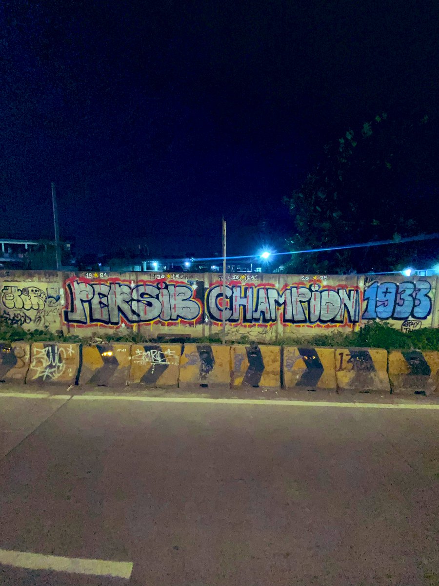 pernahxadaa's tweet photo. PERSIB CHAMPION
⭐️⭐️⭐️⭐️
Usab Perning Krue https://t.co/hWTFxEyjtP