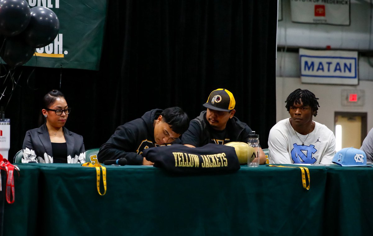 Demarco valladares QB 2025 (@demarcovalla2) on Twitter photo 1000% locked in
Can’t wait to get on campus!
<a href="/CoachChipka/">Dan Chipka</a>
<a href="/Coach_DCarr/">Coach Carr</a>
<a href="/CoachHulk54/">Coach Hulk</a>
<a href="/TyreeSpinner/">Tyree Spinner</a>
<a href="/SJCP_VikingsFB/">Saint John’s Catholic Prep ~ Vikings Football</a> 1000% locked in
Can’t wait to get on campus!
<a href="/CoachChipka/">Dan Chipka</a>
<a href="/Coach_DCarr/">Coach Carr</a>
<a href="/CoachHulk54/">Coach Hulk</a>
<a href="/TyreeSpinner/">Tyree Spinner</a>
<a href="/SJCP_VikingsFB/">Saint John’s Catholic Prep ~ Vikings Football</a>