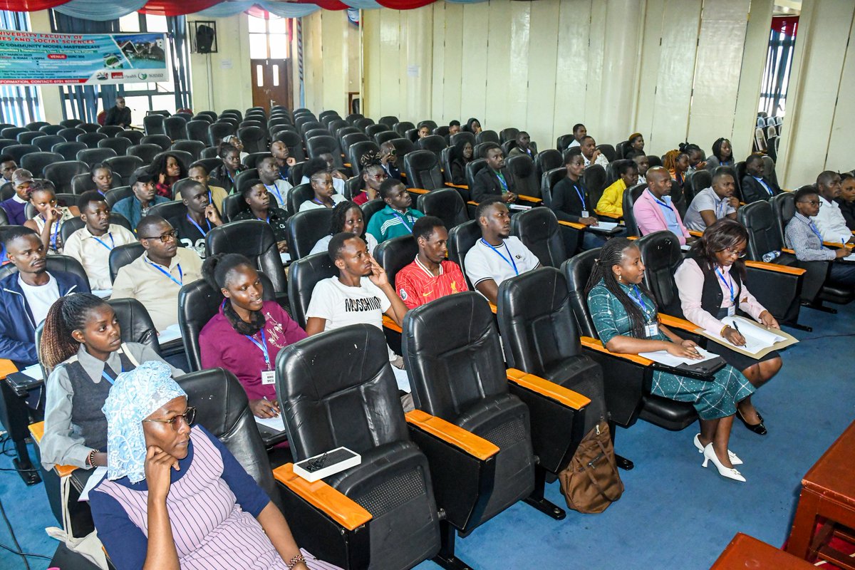 chuka__uni's tweet image. Day 2 of the Electronic Structure Methods workshop, held under the theme &quot;Physics Without Frontiers,&quot; has concluded successfully. Attendees engaged in in-depth discussions on the role of quantum mechanics in electronic structure, gaining a comprehensive understanding of wave…