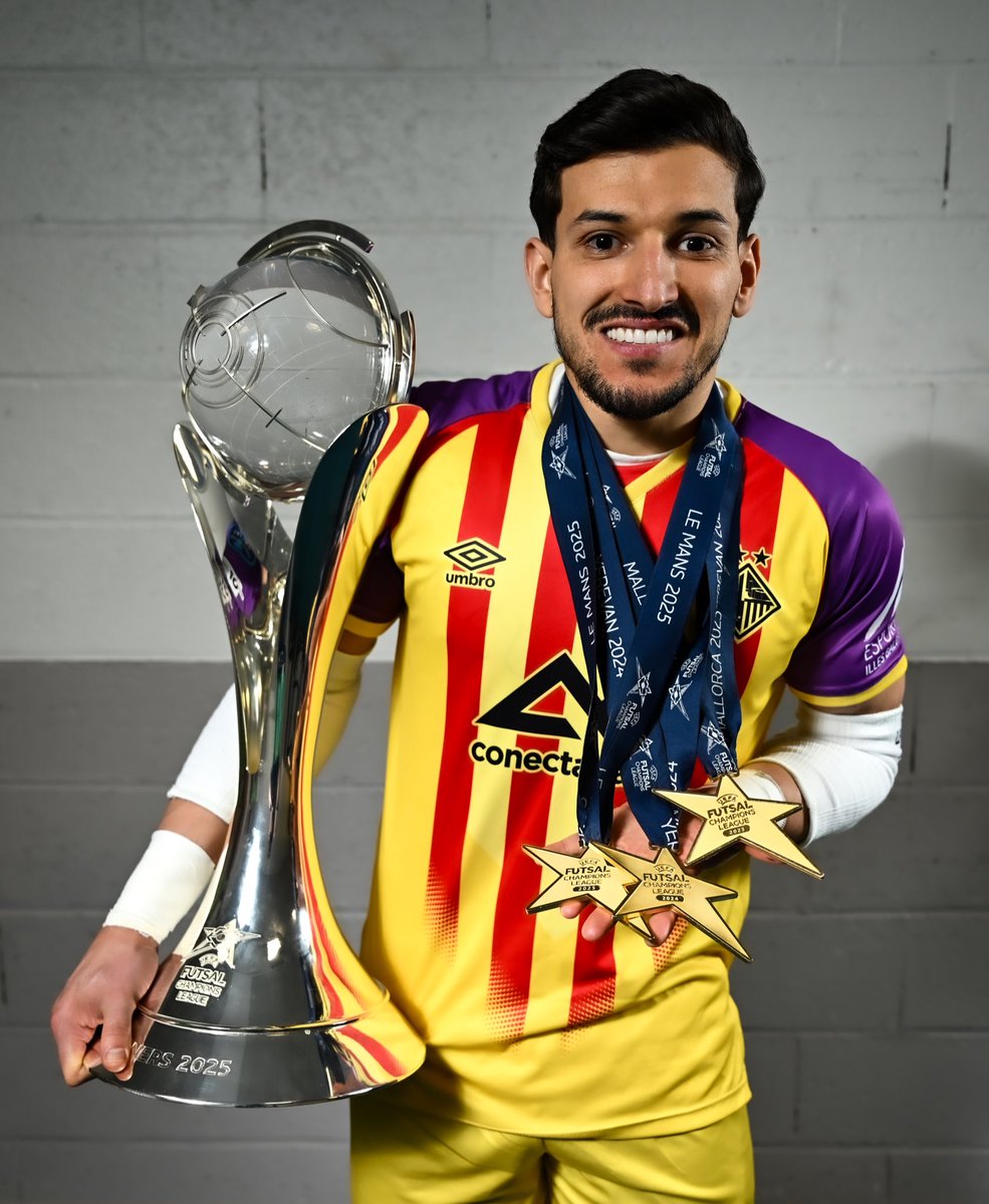 ⭐️ 2023 | ⭐️ 2024 | ⭐️ 2025
A HISTÓRIA ESTÁ ESCRITA! @uefafutsal 

Pela 1º vez, um clube é tricampeão de forma consecutiva da UEFA Champions League Futsal. Muito feliz e grato por fazer parte disso.

Glória a Deus por tudo! 🙌🏻