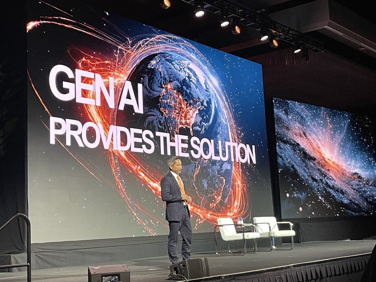MicroStrategy's tweet image. Phong Le on Digital Transformation: 

“Let’s give value back to the maker.
Take it away from the shippers, the financial institutions, and all of the data companies in between.

Self custody your assets. GenAI provides the solution to the Data Revolution.”

 #StrategyWorld25
