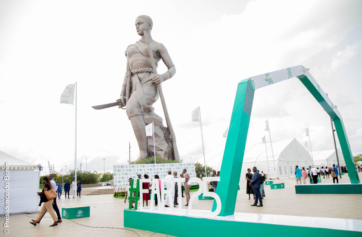 gouvbenin's tweet photo. Le top est donné pour l'édition 2025 du #FARI le lundi 05 mai 2025 au Sofitel Hôtel de Cotonou, par le Ministre Alassane SEIDOU, représentant le Président de la République, M. @PatriceTalonPR, dont le Gouvernement est engagé à faire de la recherche et de l’innovation,... https://t.co/B34WpcJi85