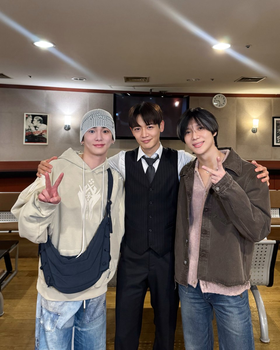 밍태섭 박사님🚀 ʷⁱᵗʰ 🦊🐥.

#KEY #키 
#MINHO #민호
#TAEMIN #태민 
#SHINee #샤이니
#랑데부 #RENDEZVOUS