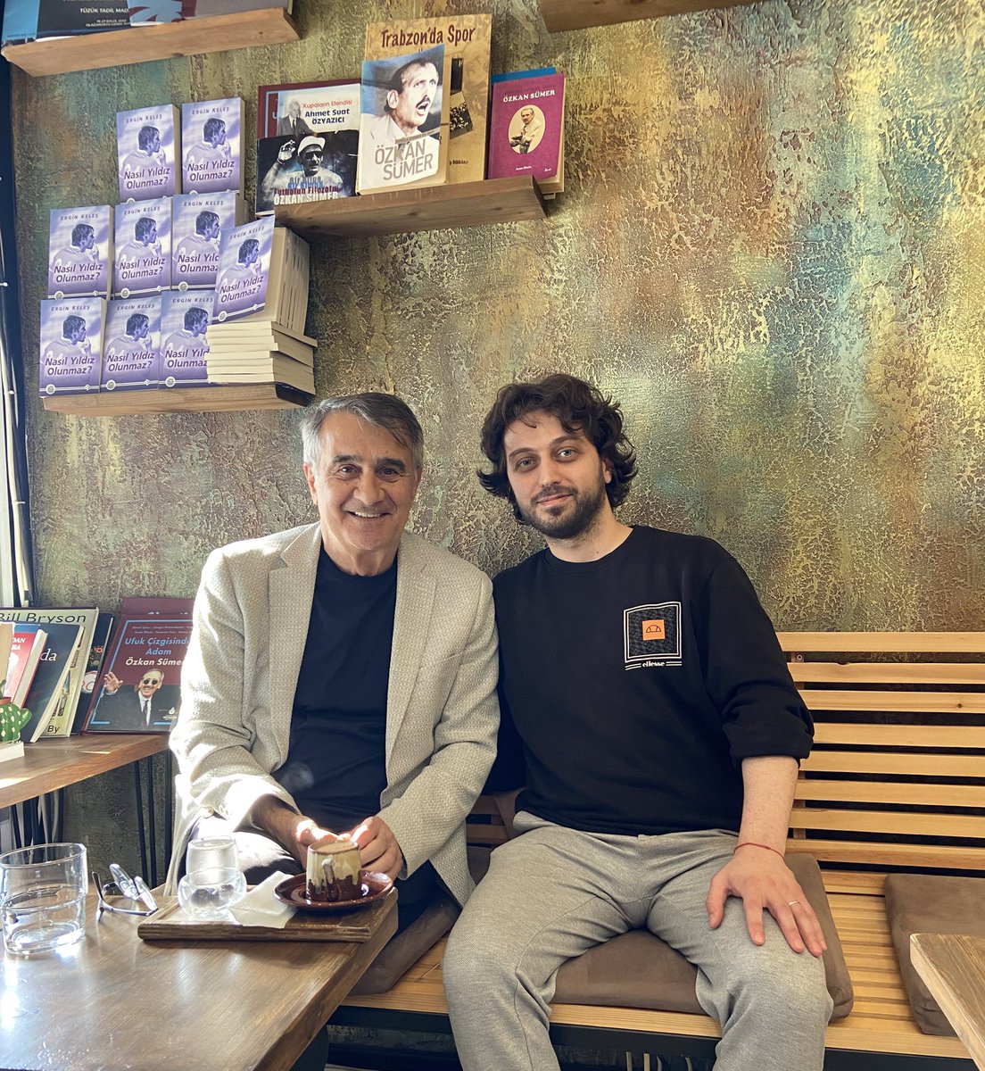 Kıymetli hocamla kahve molası.