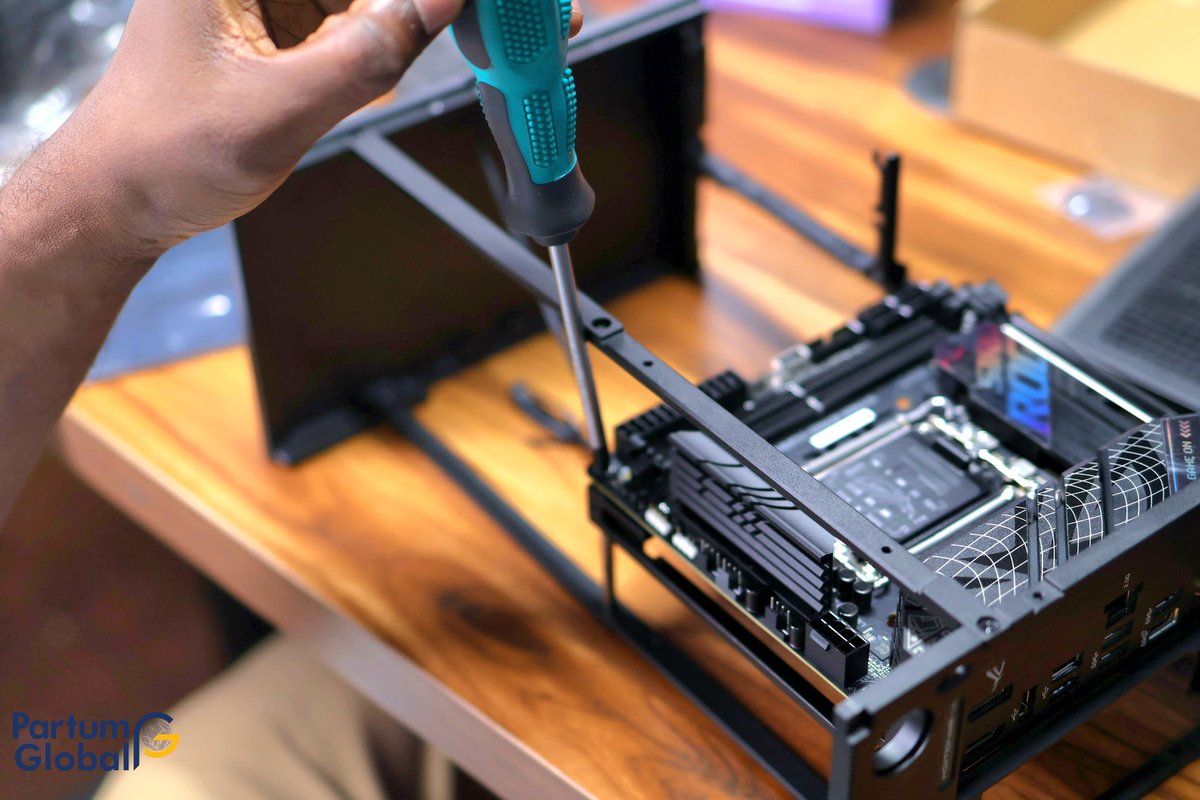 PartumGlobal's tweet photo. We love putting stuff together.
Final build tomorrow 
💜💜🚀🚀 https://t.co/9Cl4GoV7mu