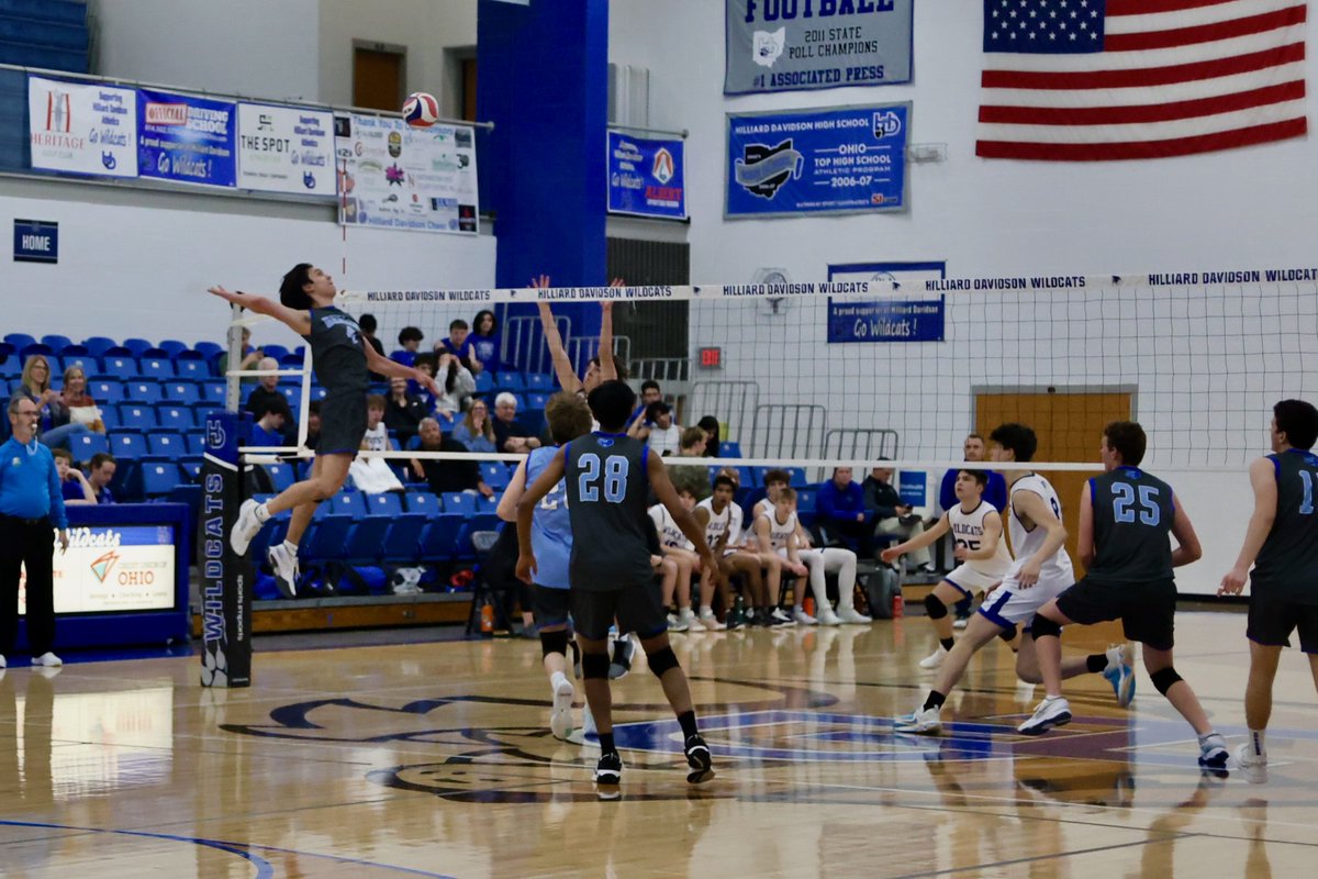 obhsboysvball's tweet photo. Congrats on OCC honors!
1st Team - Josh Weida
1st Team - Mitch Moran
2nd Team - Kushal Patyam
Honorable Mention - Jack Boyce
Scholar Athlete - Josh Weida
#riseabove25 #clawswayup
@OBHS_Principal
@ObhsVb
@OhioVBTalk
@BerlinBearsAD
@OBLMSPrincipal https://t.co/qaP7rIa0jv