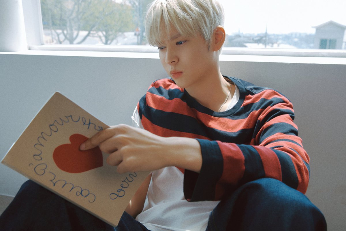 RIIZE_official's tweet photo. Inside My Love Archive 

RIIZE 라이즈 The 1st Album 【ODYSSEY】
➫ 2025.05.19 6PM (KST)

💿Pre-order
https://t.co/acn5swB0hz

#RIIZE #라이즈
#RISEandREALIZE
#InsideMyLove #RIIZE_InsideMyLove
#ODYSSEY https://t.co/7C2ew0b6YE