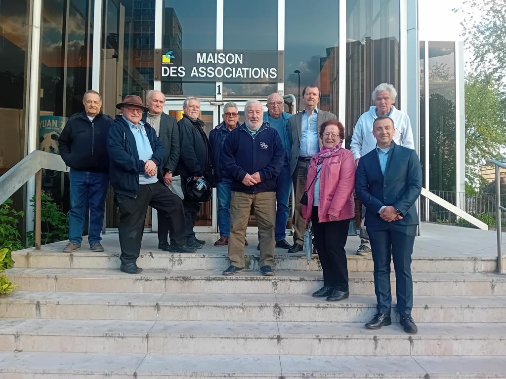 Structuration des projets relatifs au domaine de la #jeunesse, #sports et #engagement #associatif avec le conseil d'administration des #medaillés du <a href="/valdemarne_94/">Val-de-Marne</a> 
<a href="/Prefet94/">Préfet du Val-de-Marne</a> <a href="/Interieur_Gouv/">Ministère de l'Intérieur</a> <a href="/iledefrance/">Région Île-de-France</a> <a href="/cdos94/">CDOS 94</a> <a href="/Sports_gouv/">Ministère des Sports 🇫🇷</a> <a href="/egalite_gouv/">Ministère chargé de l'Égalité</a> <a href="/MinistereCC/">Ministère de la Culture 🇫🇷</a> <a href="/Solidarite_gouv/">Ministère des Solidarités</a>