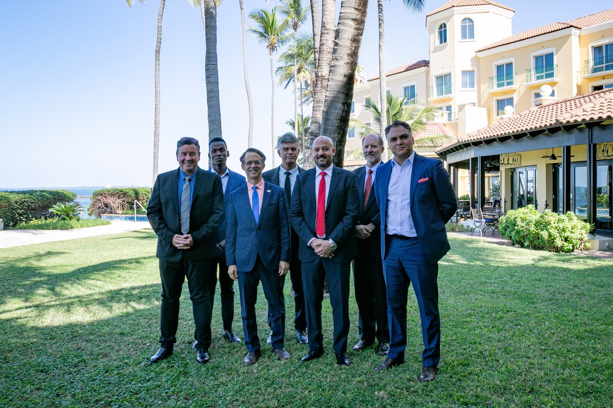 Thank you for joining the #HoneywellLNGInnovation workshop in Maputo! 🇺🇸🤝🇲🇿
American businesses like @Honeywell are key partners in shaping Mozambique’s energy future — through smart solutions, digital tools, and bold collaboration.
#PoweringTheFuture #USMZ