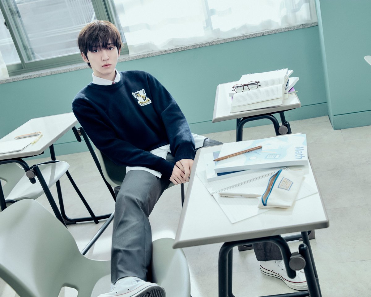 CONCEPT PHOTO 1. Class Time
너와 난 꿈을 가로질러가

KickFlip The 2nd Mini Album "Kick Out, Flip Now!"
2025. 5. 26 6PM(KST) Release!

Pre-save &amp; Pre-add : kickflip.lnk.to/KickOutFlipNow

#KickFlip #킥플립
#Kick_Out_Flip_Now
#동현 #Donghyeon