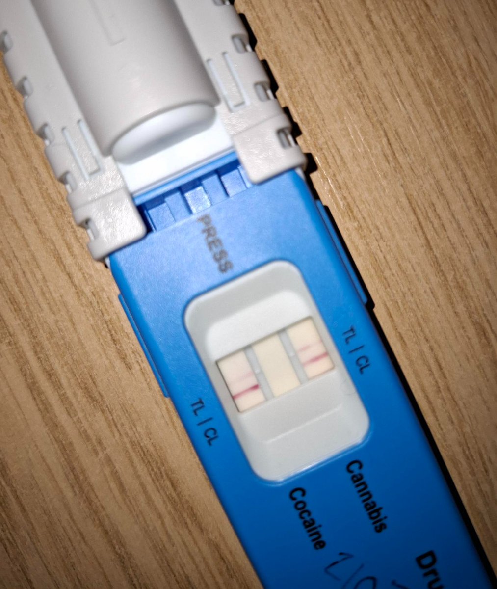 Team 3 stopped this driver in Bawsey over the weekend due to its loud exhaust. Officers thought they smelt something a little odd when speaking to the driver and they were right...

Driver tested positive for cocaine and cannabis and was arrested and taken to custody.