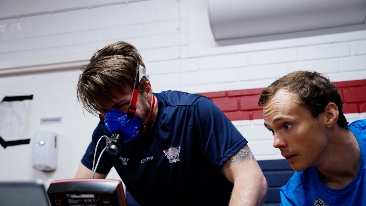 👉 Under måndagen återsamlades herrlaget med ett gäng nyförvärv på plats. Här är ett drygt nio minuter långt inslag från passet!

📹 Se hela inslaget här: brnw.ch/21wSrJn