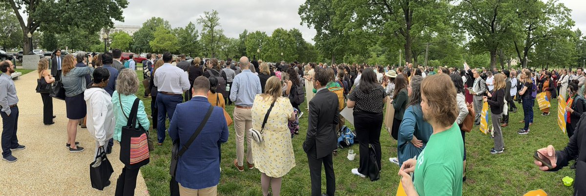 KareneRD's tweet image. Great to be on the Hill with so many passionate #hungerpc25 advocates rallying against cuts to food programs that meet basic needs #SNAPMatters @toendhunger