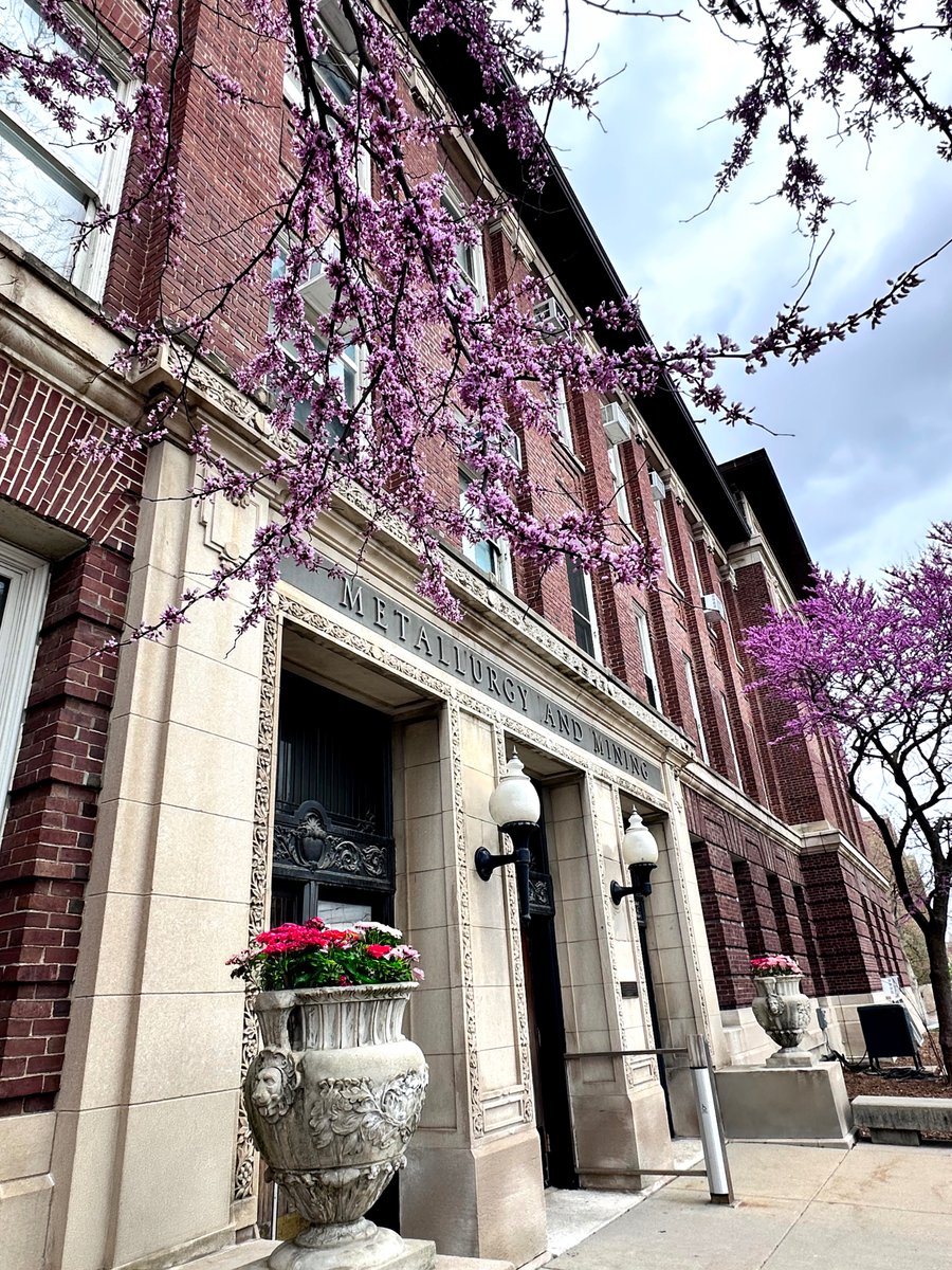 Spring is in bloom at the Department of Materials Science and Engineering! 😎🌞