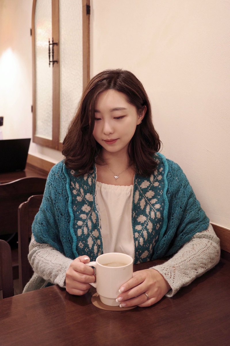 아카시아 리프 숄도 릴리즈 되었습니다.
11일 일요일 자정까지 릴리즈 기념 20% 세일 진행해요

ravelry.com/patterns/libra…