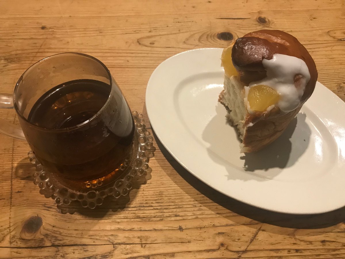 ryunosuke_h's tweet photo. #teatime
#applering
#タカセ #takase
#takeout #togo #池袋
#ほうじ茶 #加賀棒茶
#おうちカフェ
#おうちスイーツ
#MeTime https://t.co/3mYRuuwW9j