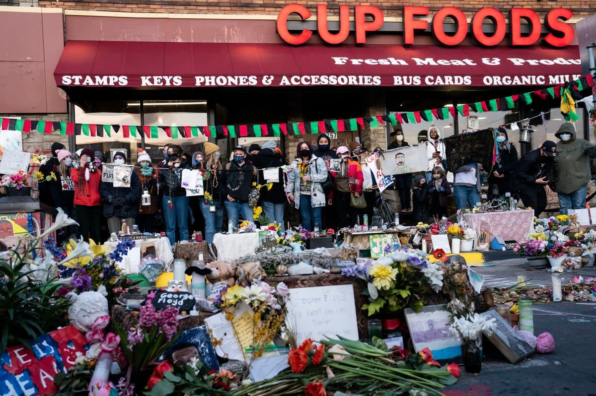 COrangePrep's tweet photo. Mike here. It's been 5 years since #GeorgeFloyd's death &amp; the #MinneapolisRiots. Some things have changed, while others have not. This article talks about businesses in George Floyd Square &amp; the toll it took on their livelihoods: https://t.co/FDrpR4PiMl #MinnehahaFallingBook https://t.co/YWsfyUbO35